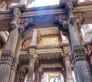 Adalaj Step Well
